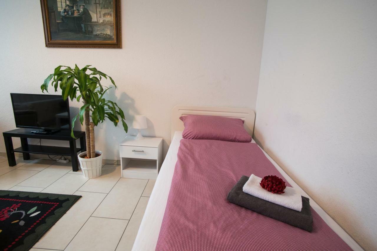 Duesseldorf Comfort Apartment Bagian luar foto